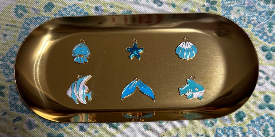 Custom Charm Bar &  Patch It Up: DIY Experience image 12