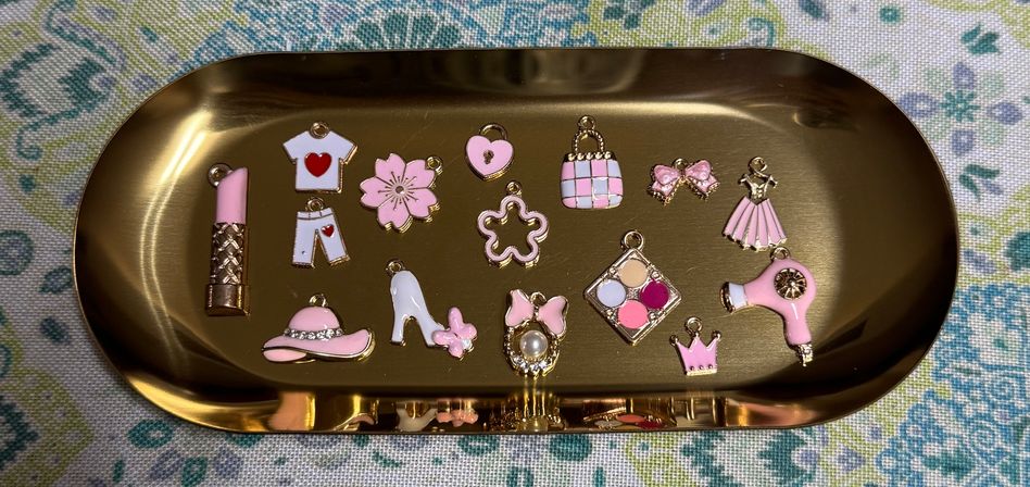 Custom Charm Bar &  Patch It Up: DIY Experience image 16