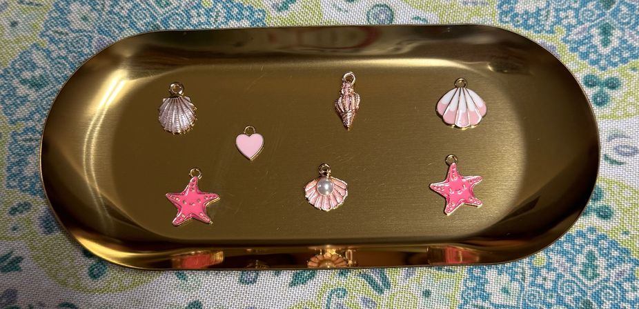 Custom Charm Bar &  Patch It Up: DIY Experience image 11