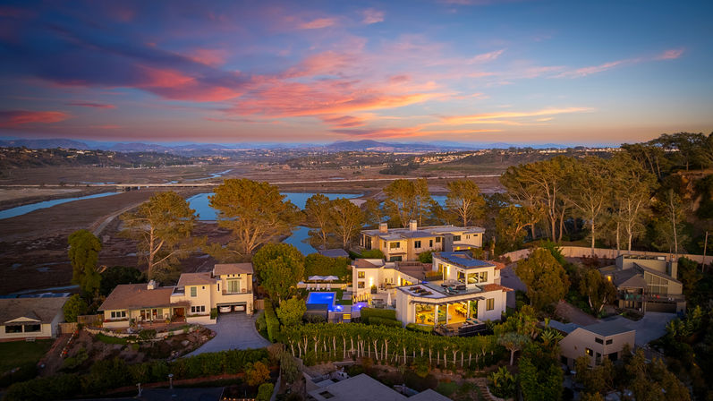 Wander Del Mar: Luxury Ocean-View Escape in Del Mar 5-Bedroom Villa with Pool & Hot Tub image 38