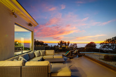 Wander Del Mar: Luxury Ocean-View Escape in Del Mar 5-Bedroom Villa with Pool & Hot Tub image 29