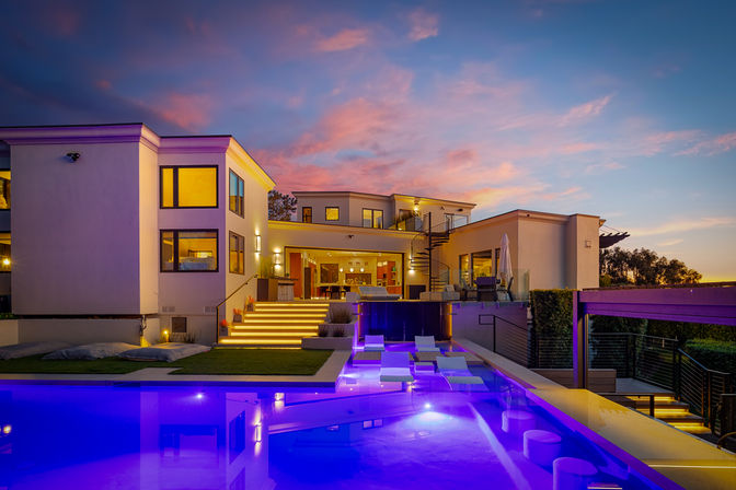 Wander Del Mar: Luxury Ocean-View Escape in Del Mar 5-Bedroom Villa with Pool & Hot Tub image 4