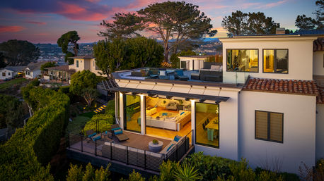 Wander Del Mar: Luxury Ocean-View Escape in Del Mar 5-Bedroom Villa with Pool & Hot Tub image 33