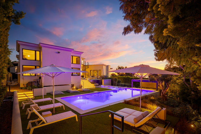 Wander Del Mar: Luxury Ocean-View Escape in Del Mar 5-Bedroom Villa with Pool & Hot Tub image 7