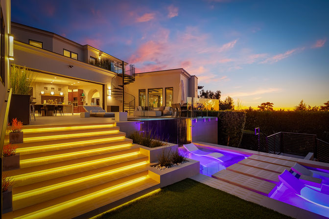 Wander Del Mar: Luxury Ocean-View Escape in Del Mar 5-Bedroom Villa with Pool & Hot Tub image 11