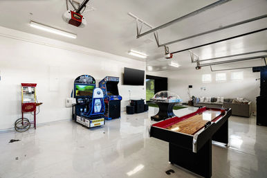 Entertainers Paradise: Arcade, Golf Sim, Pickleball, Theater, Gym + Swim-Up Pool Bar image 19