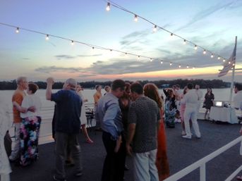 Destin Sunset Dinner Cruise with Live Music & Dancing image 2