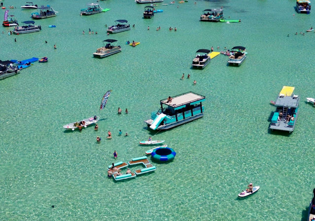 Luxury Private Crab Island 18-Seater Pontoon with Restroom image 7