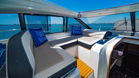 My Way - French Style Yacht Chartering in the Greater Tampa Area image 11