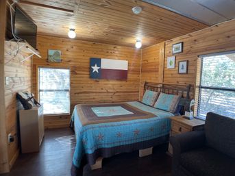 Walnut Canyon Cabins: 7 Scenic Cabins in Hill Country + Wildlife Views image 54
