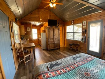 Walnut Canyon Cabins: 7 Scenic Cabins in Hill Country + Wildlife Views image 47