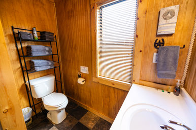 Walnut Canyon Cabins: 7 Scenic Cabins in Hill Country + Wildlife Views image 25
