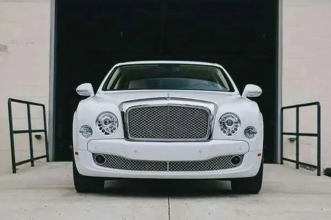Lux Transport Experiences for Elevated Celebrations: Limos, Sprinters, Party Buses & More image 4