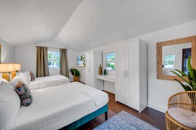 Hibiscus Key: Private Pool Villa Near Beach Perfect for Bachelorettes & Birthdays image 72