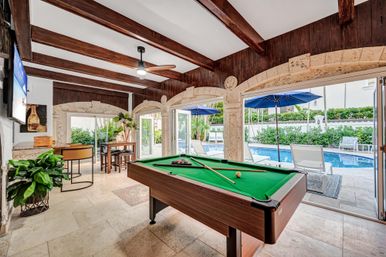 Hibiscus Key: Private Pool Villa Near Beach Perfect for Bachelorettes & Birthdays image 57