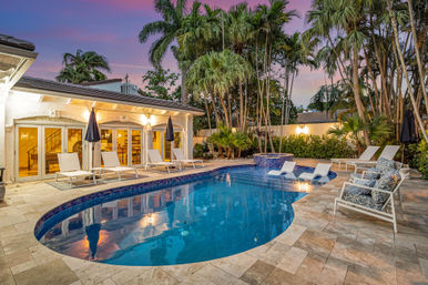 Hibiscus Key: Private Pool Villa Near Beach Perfect for Bachelorettes & Birthdays image 25