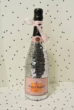 Disco, Wine & Design! Crafting Materials + Welcome Drink Included image 2
