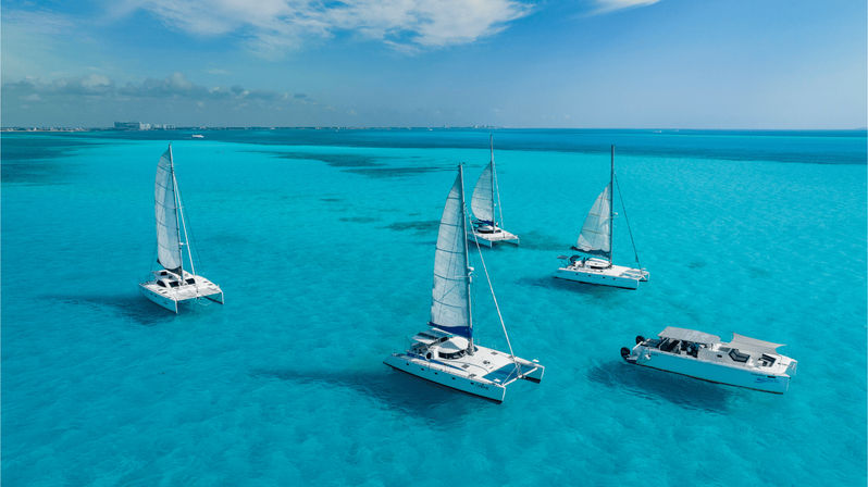 Cancún Catamaran to Isla Mujeres + Snorkel, Open Bar & Lunch image 6
