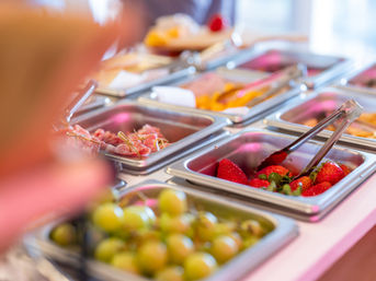 Graze Charcuterie Bar: Artisanal Mobile Cart for Outdoor & Indoor Events image 3