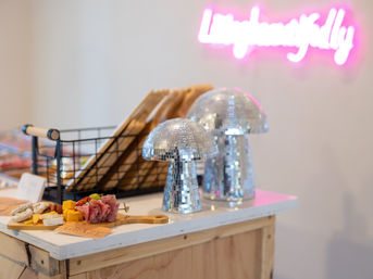 Graze Charcuterie Bar: Artisanal Mobile Cart for Outdoor & Indoor Events image 9