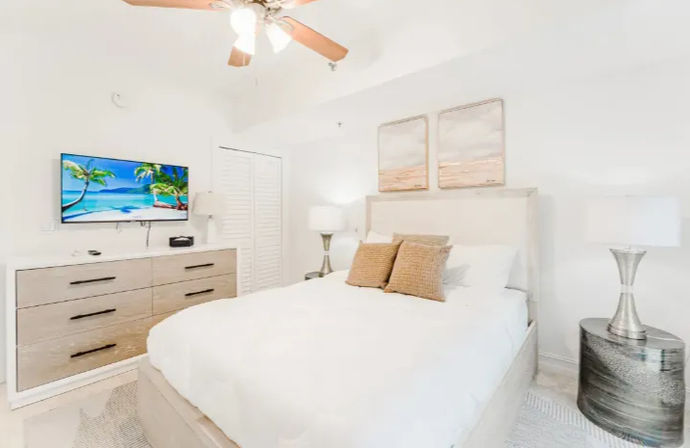 Beach Luxury Villa: 3 BR with Views, Elevator & Private Pool in Boca image 21