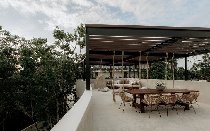 Caan Estate: Two Villas Combined into a Luxurious 10 BR Retreat with Concierge image 28