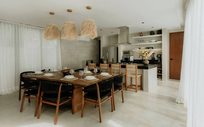 Caan Estate: Two Villas Combined into a Luxurious 10 BR Retreat with Concierge image 8