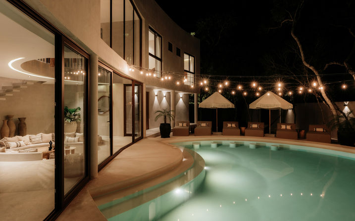Caan Estate: Two Villas Combined into a Luxurious 10 BR Retreat with Concierge image 31