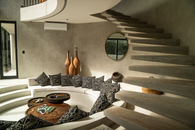 Caan Estate: Two Villas Combined into a Luxurious 10 BR Retreat with Concierge image 1