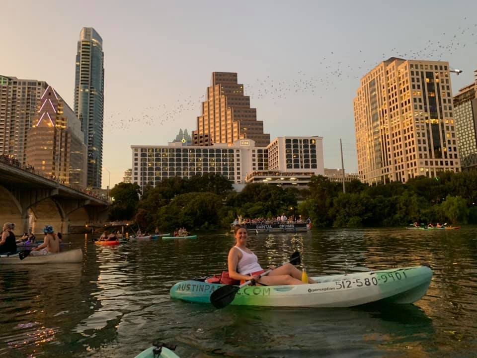 Iconic Bat Bridge Kayak Tour with City Skyline and Experienced Tour