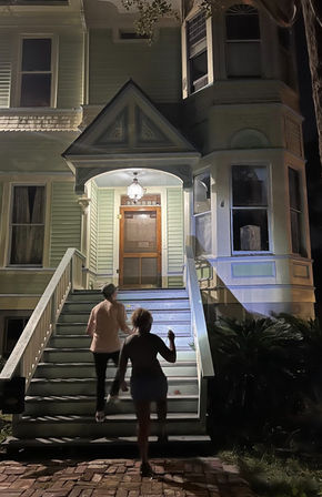 Historic Galveston Ghost Tour: Easy Walking & Hilarious Haunted Fun image 12