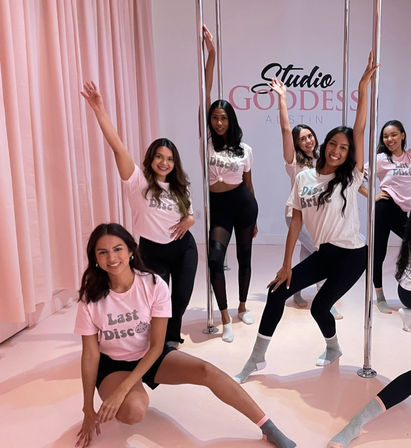 Studio Goddess Private Pole Dance Class & Indoor Mural Tour image 6