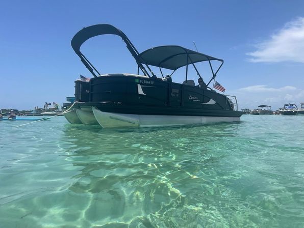 Luxury 25' Barletta Lusso Tritoon Rental (Up to 13 Passengers) image 22