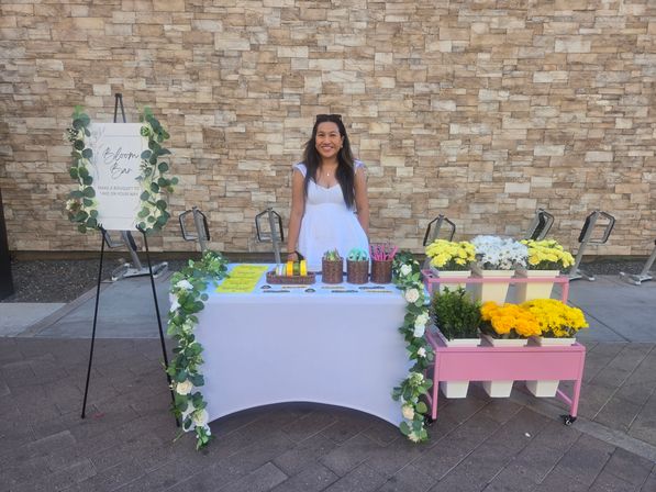 Bloom Bar Experience: Build Your Own Flower Bouquets image 23