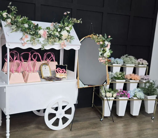 Bloom Bar Experience: Build Your Own Flower Bouquets image 13
