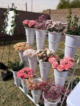 Bloom Bar Experience: Build Your Own Flower Bouquets image 26