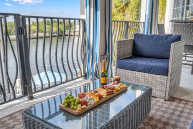 The Modern Castle: Luxury 8-BR Estate with Pool & Rooftop Lounge for Groups image 102