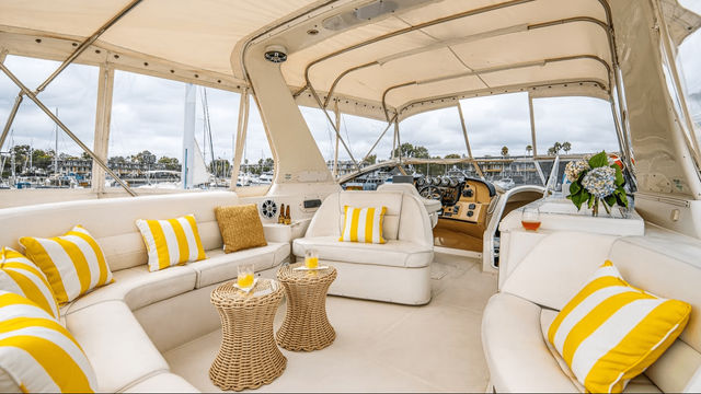 60' Carver Yacht Charter in Marina Del Ray image 3