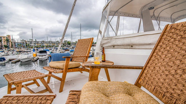 60' Carver Yacht Charter in Marina Del Ray image 4