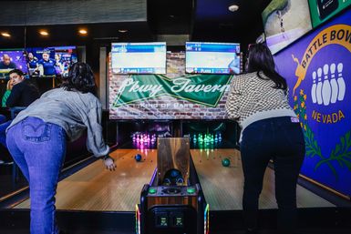 Game On at PKWY Tavern: Booze, Bites & Backyard Vibes image 6