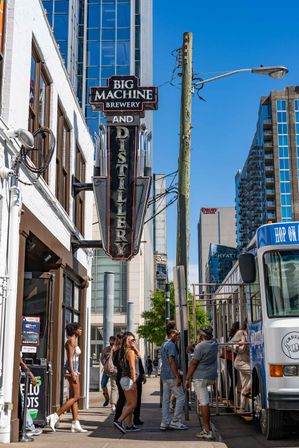 Cruzzin' Nashville: Hop-On, Hop-Off Distillery & Brewery Tour image 2