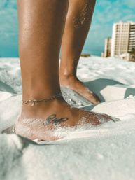 Waves & Welds: A Luxe Jewelry Moment image 2