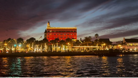 Nights of Lights Private Boat Trip For Up To 15 People image 7