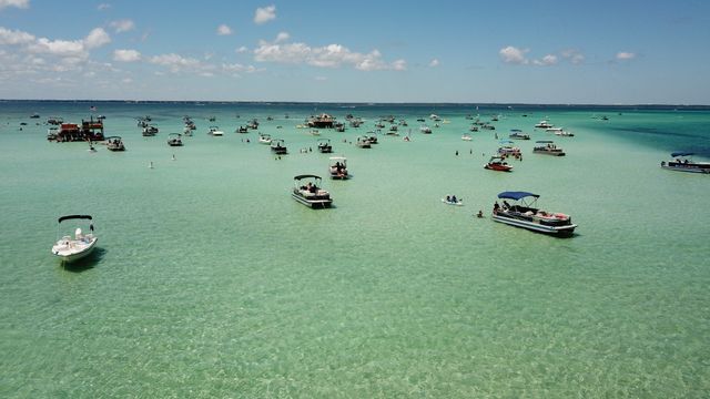 Crab Island Pontoon Rental: 8 Hours of Fun in the Sun! image 4