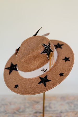 Mobile Custom Hat Bar for Your Party image 6