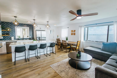 North Shore Group Getaway: Five 3-BR Units for Up to 50 Guests image 17