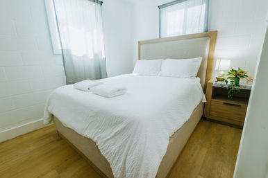 North Shore Group Getaway: Five 3-BR Units for Up to 50 Guests image 65