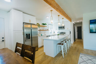 North Shore Group Getaway: Five 3-BR Units for Up to 50 Guests image 60