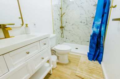 North Shore Group Getaway: Five 3-BR Units for Up to 50 Guests image 87