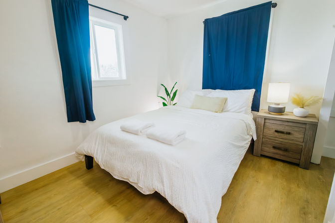 North Shore Group Getaway: Five 3-BR Units for Up to 50 Guests image 77